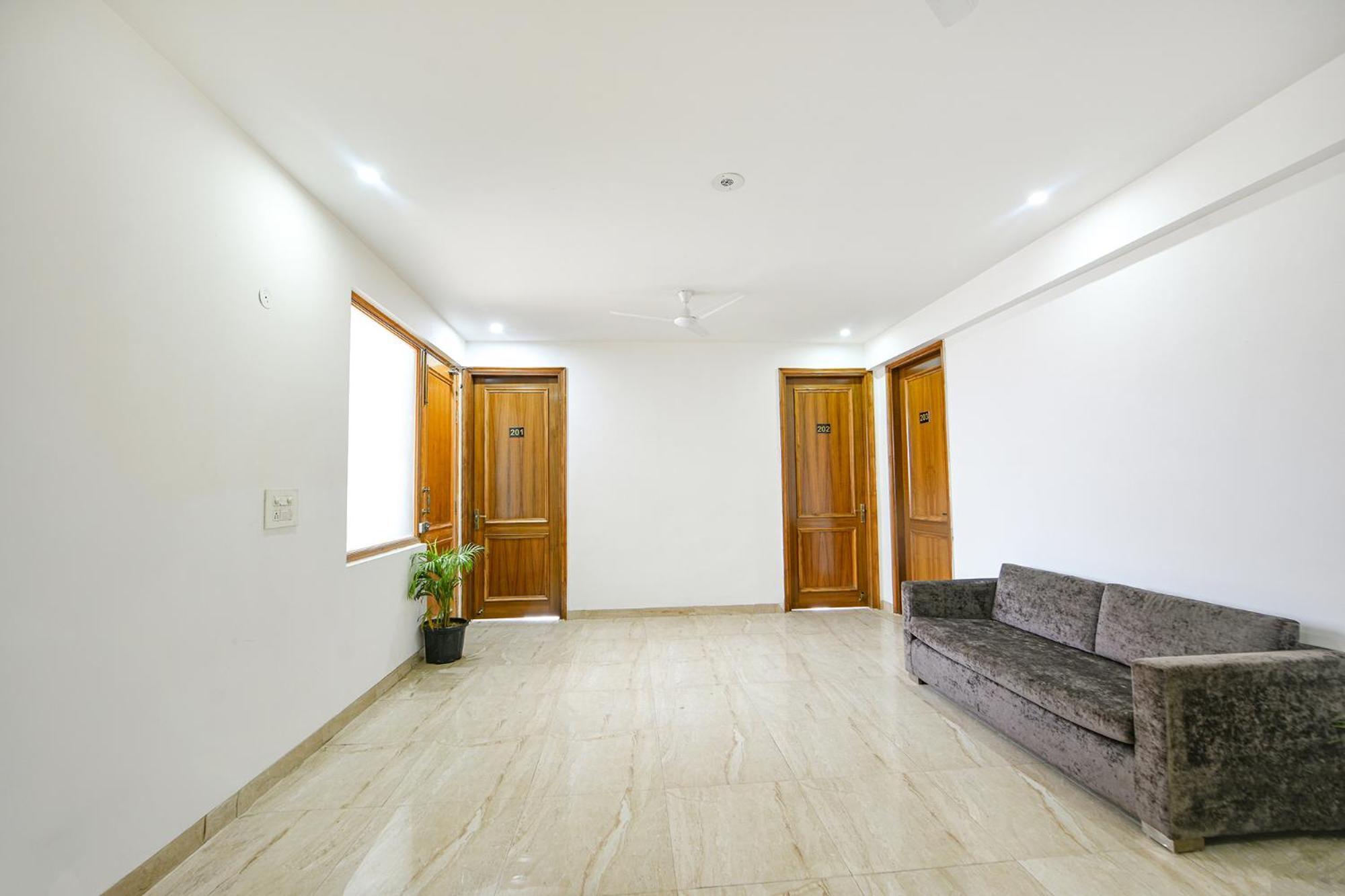 Fabhotel Ar Suites Gurgaon Exterior photo