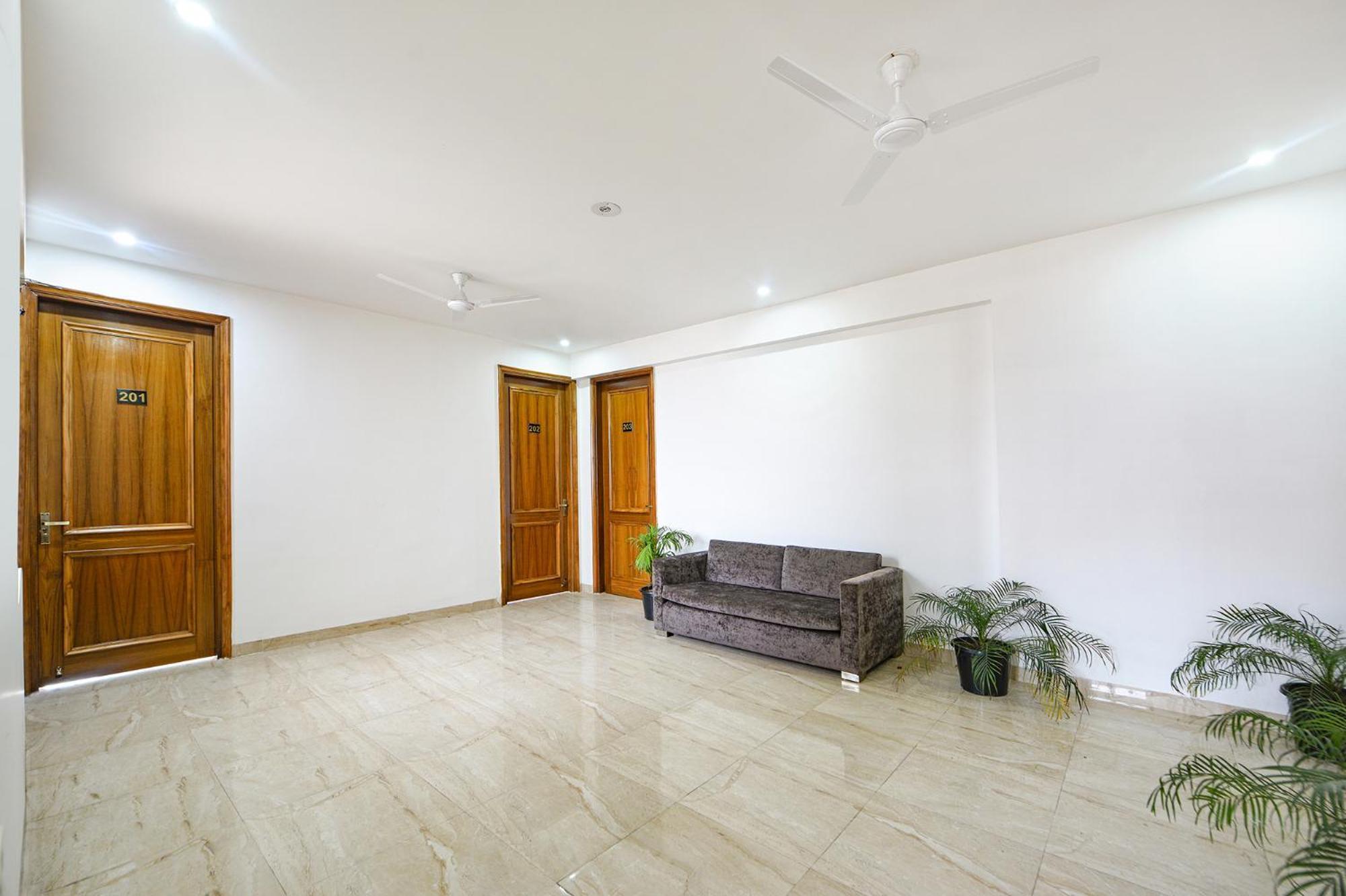 Fabhotel Ar Suites Gurgaon Exterior photo